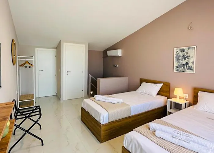 Sithonian Sunset Luxury Apartments 3*