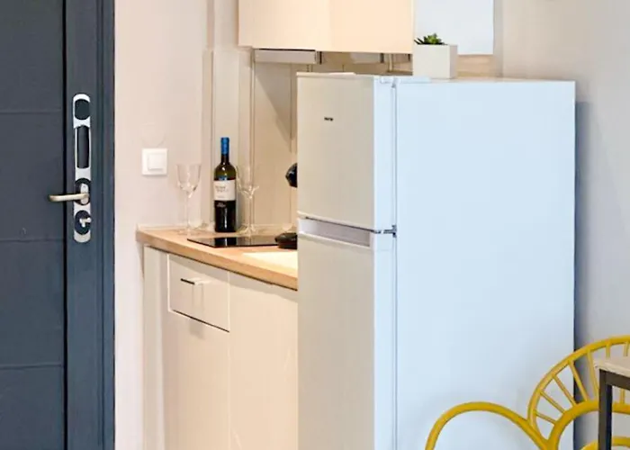 Sithonian Sunset Luxury Apartments نيكيتي