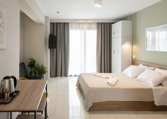 아파트호텔 Sithonian Sunset Luxury Apartments 3*