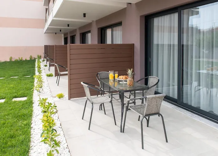 아파트호텔 Sithonian Sunset Luxury Apartments 3*